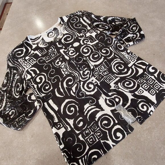 NYGARD COLLECTION Women's Geometric Print Cardigan w/Beading - Black/White  SML - Picture 6 of 12